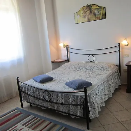 L'oca Di Terme Di Saturnia Montemerano